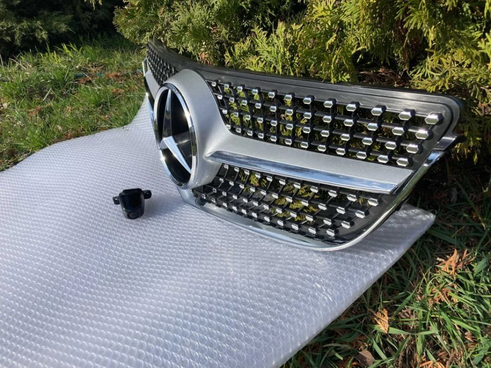 Решетка радиатора mercedesE-ClassCoupeW207 09-13г.Diamond Black Grille