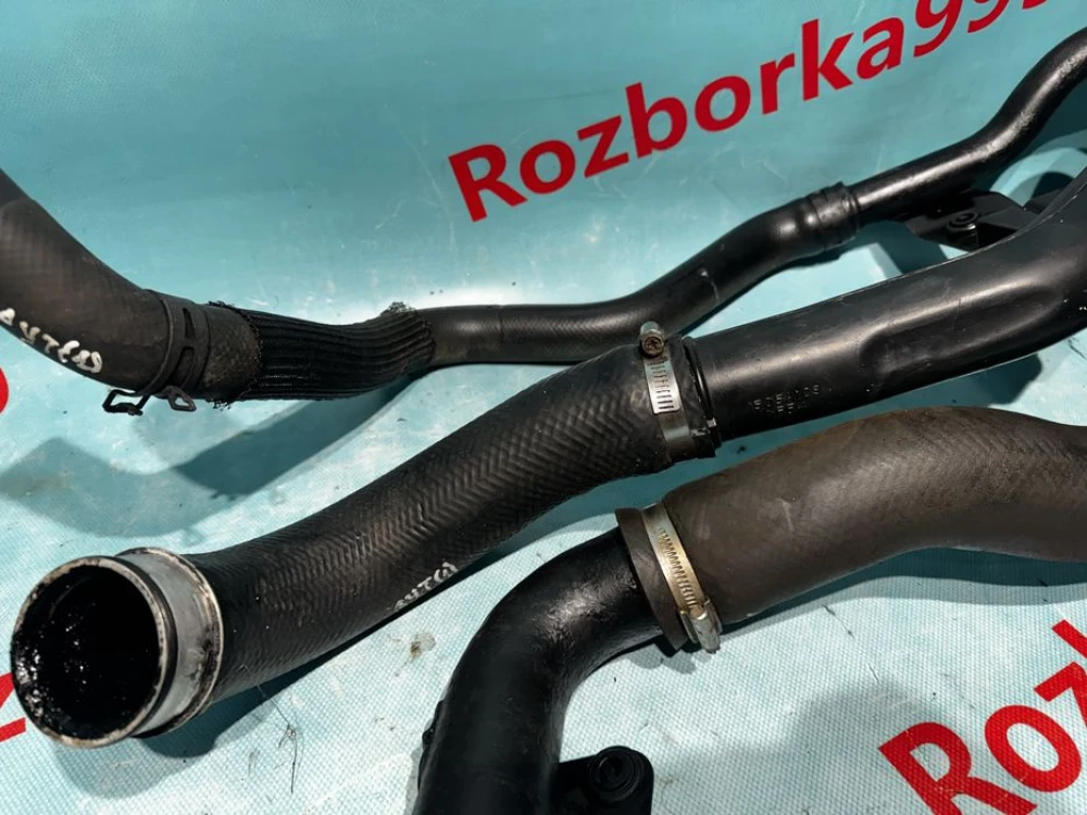 Патрубок інтеркулера Mitsubishi Outlander 2 XL 2.0tdi