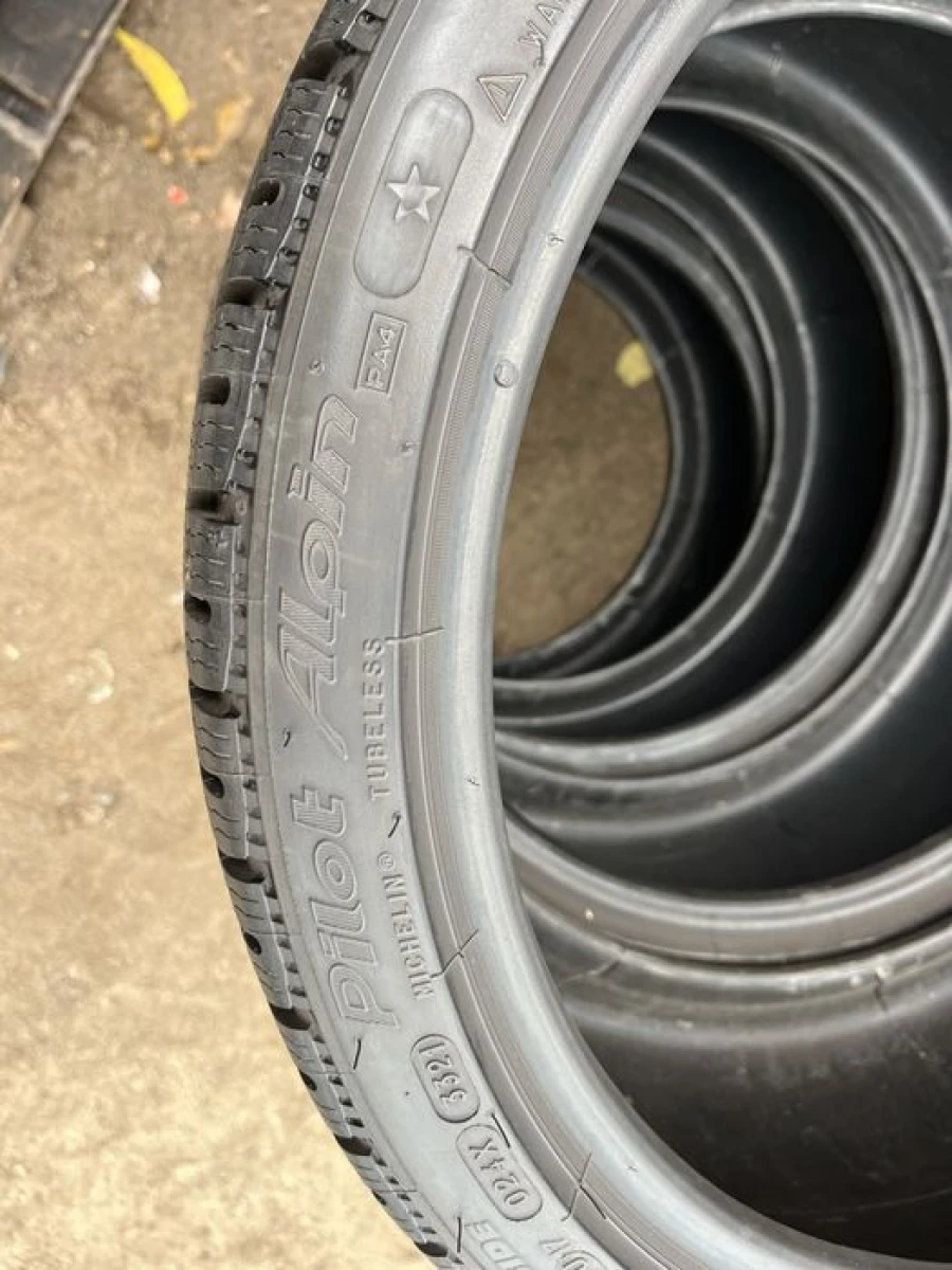 235/35 r19 Michelin Pilot Alpin PA4 95% Резина зимняя