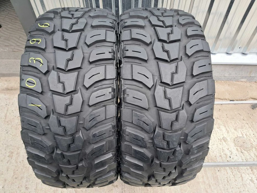 Резина 90% протектор Kumho 37x14.00 R24 Road Venture MT