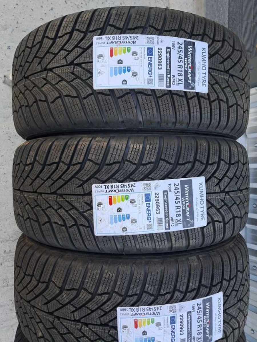 Резина зима НОВА Kumho 245/45 R18 Wintercraft WP52 DOT23