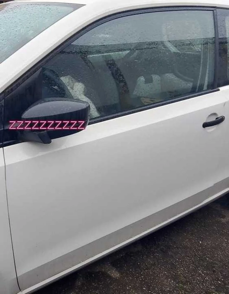 Двери передние задние правые левые Volkswagen UP