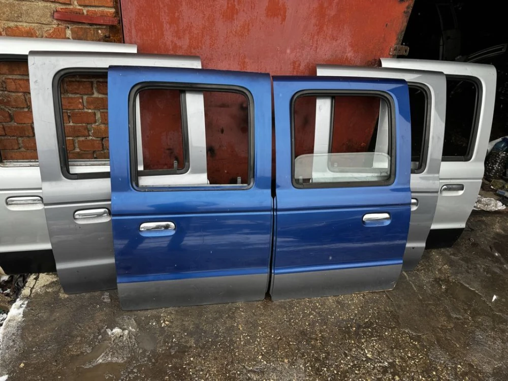 Двері задні Ford Ranger 99-06р Mazda bt2500