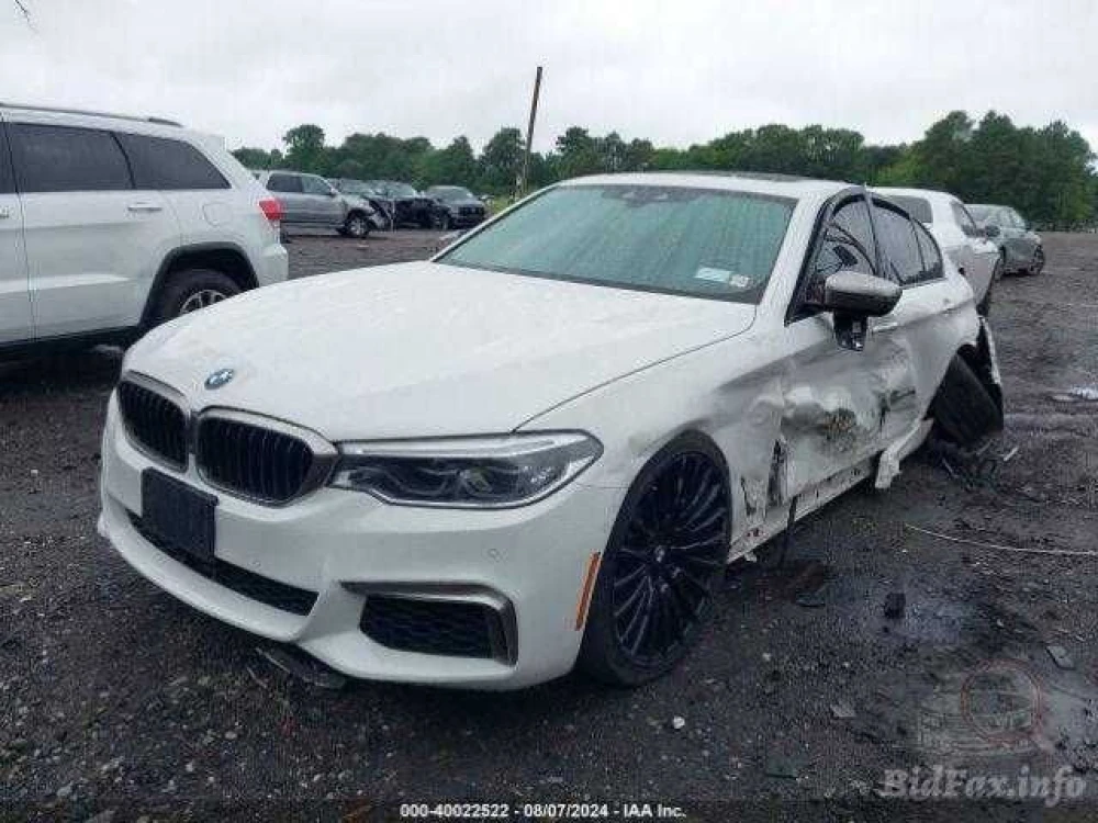 Bmw M550I Xdrive кузов, запчастини