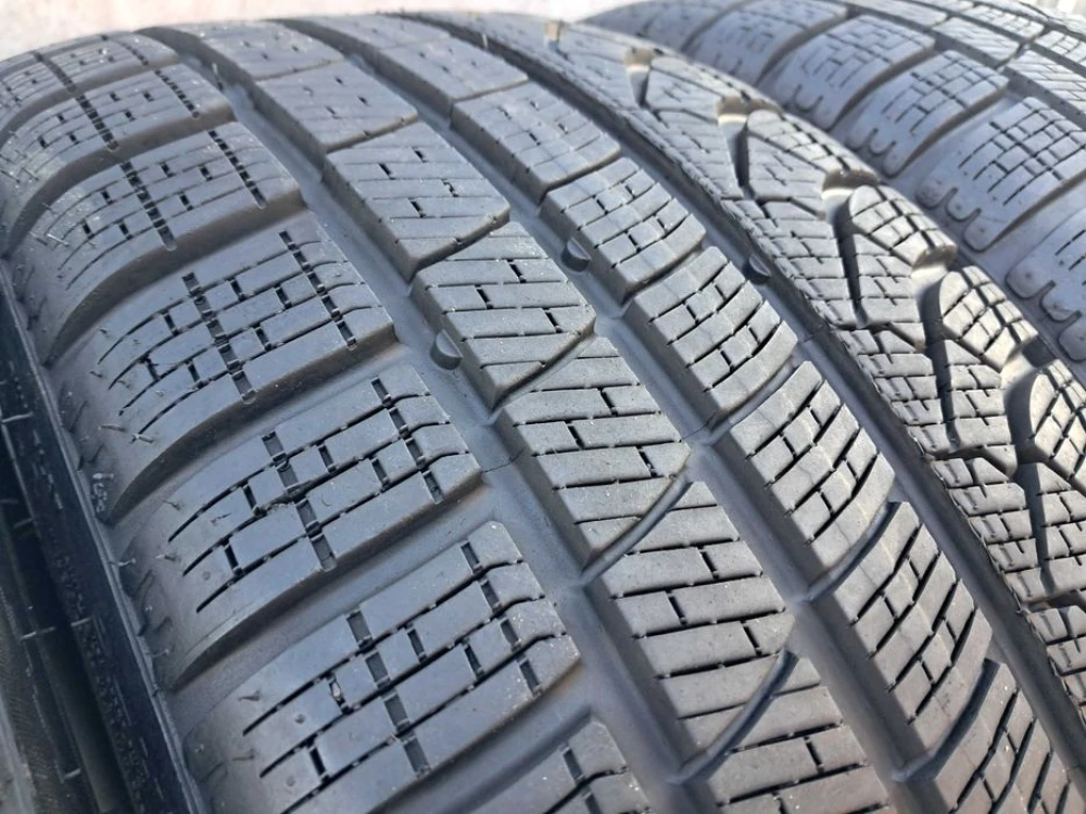 Резина зима 95% протектор Pirelli 245/40 R19 P Zero Winter Runflat