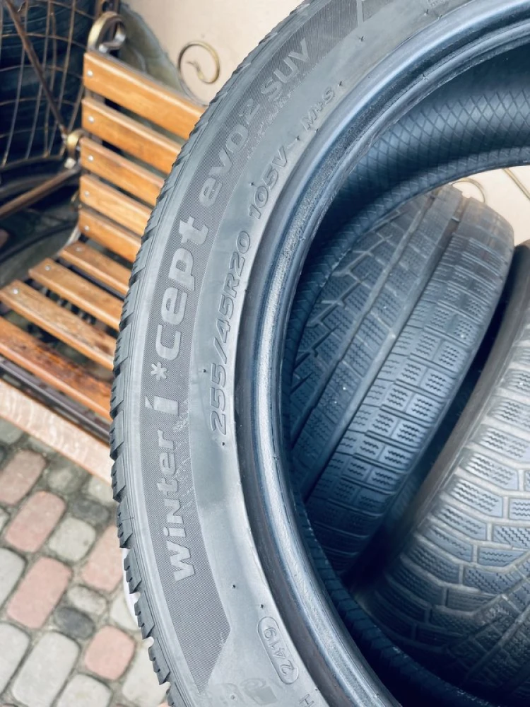 Шини 255/45 R20 Hankook 2019p