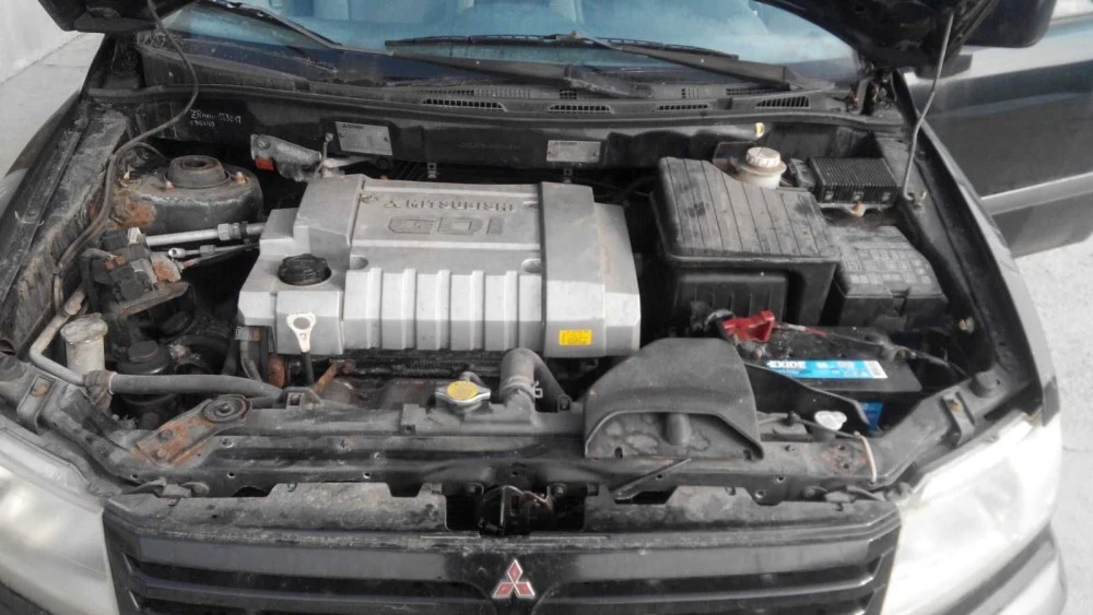кузовщина для Mitsubishi Space Wagon 2.0 GDI мех 2000р,автозлом