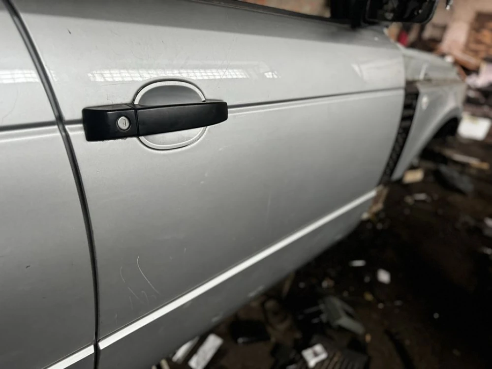 Дверь Range Rover Vogue L322 права передня Л322