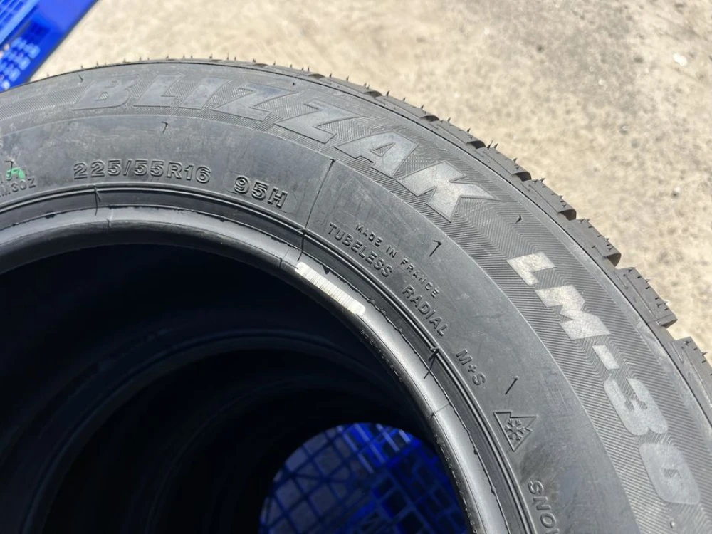 225/55 r16 Bridgestone Blizzak LM-30 Резина зимняя НОВАЯ