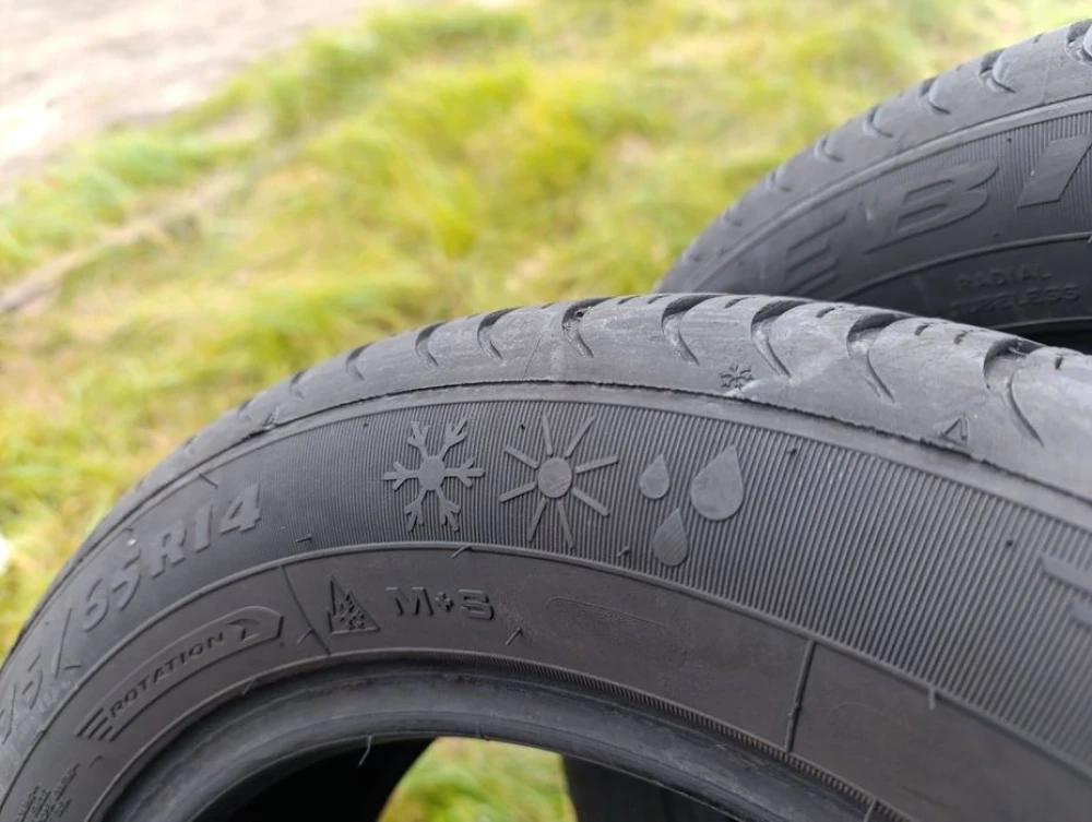 Всесезонні шини Debica 175/65 R14
