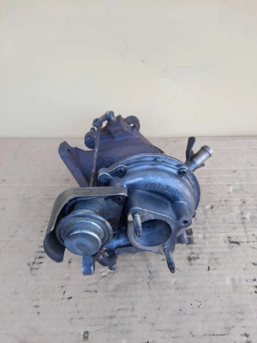 Турбина Nissan X-Trail 2.2 dCi T30 YD22 144118H800 14411-8H800