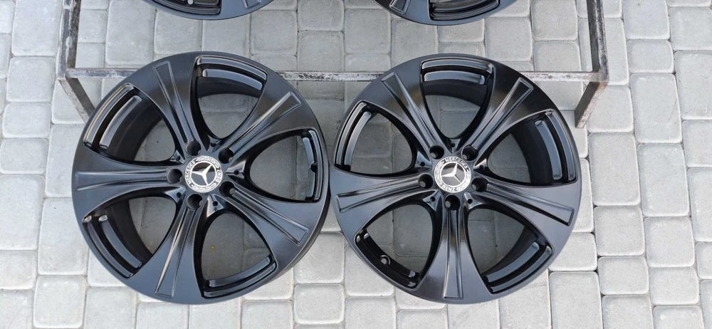 Диски Mercedes R18 5x112 8J ET38 ЦО66.6м C E GLA Class ML GLC Мерседес