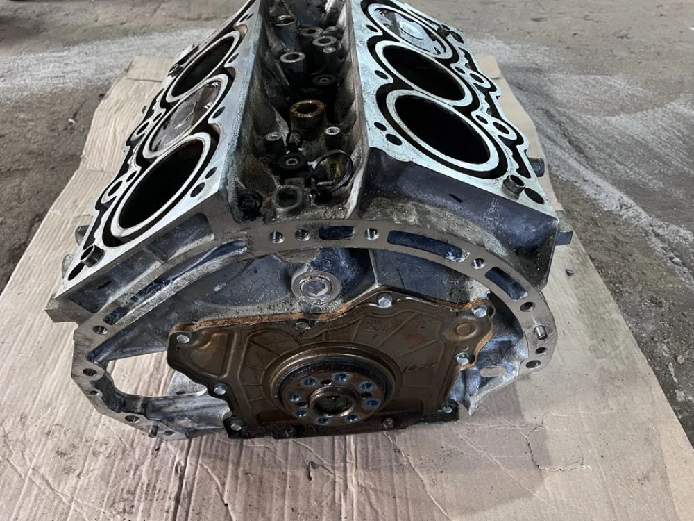 Голова блок гбц jeep cherokee kl 3.2