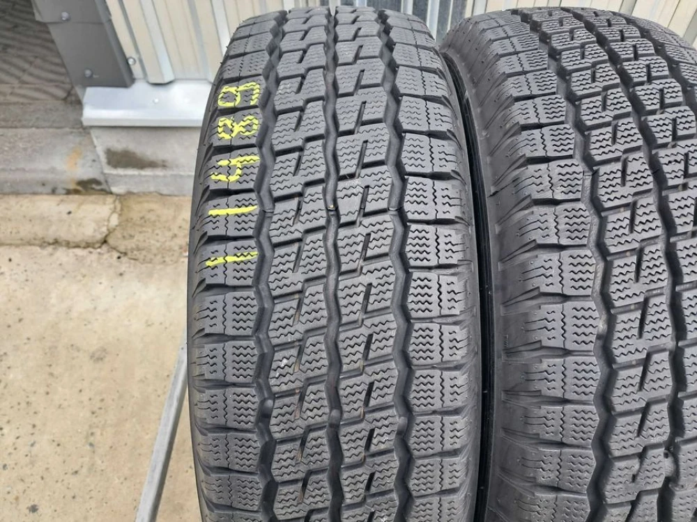 Резина зима 95% протектор Semperit 215/70 R15C VanHawk Winter