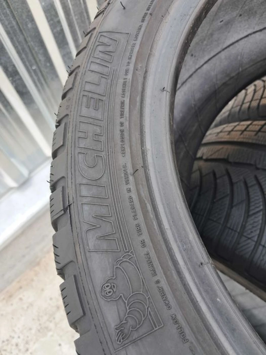 Резина зима 70% протектор Michelin Pilot Alpin 245/40 R18 PA4