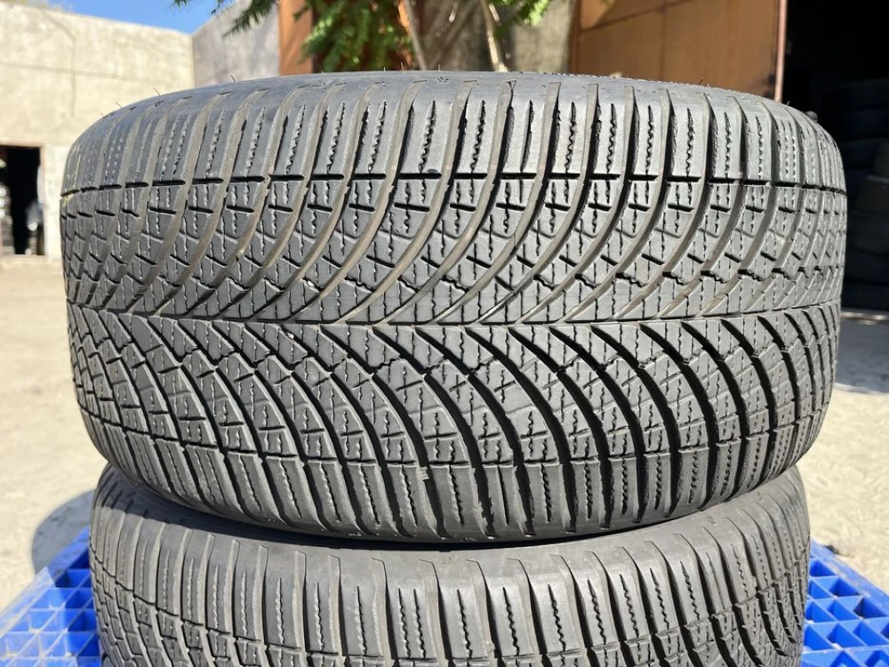 255/40 r19 Goodyear Vector 4Season Резина всесезонная