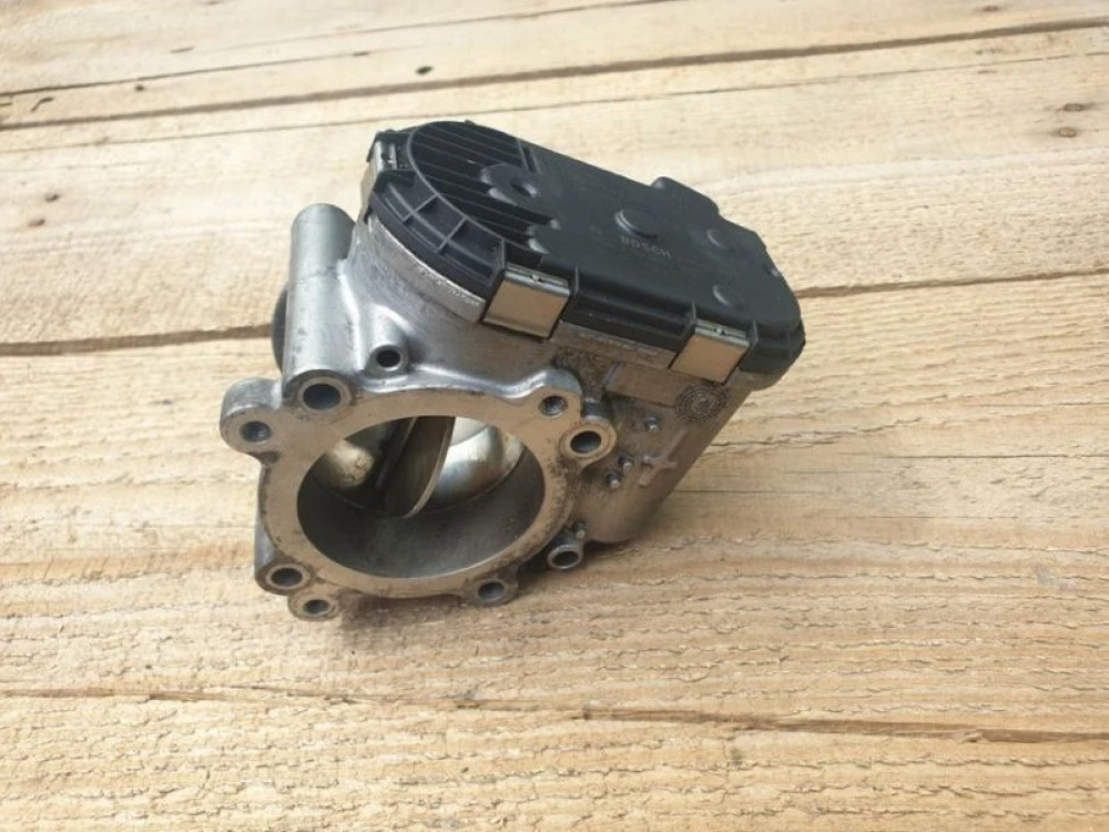 Дроссельная заслонка A 642 090 02 70 Mercedes W221 OM642 3.0 CDI