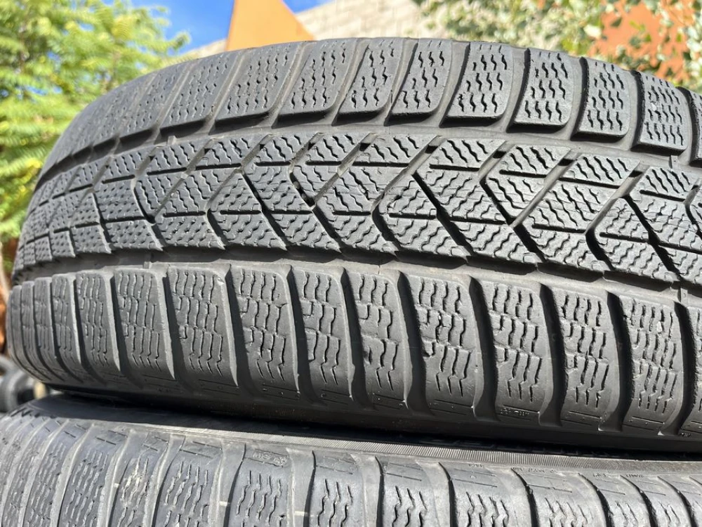 225/60 r18 Pirelli Sottozero 3 winter Резина зимняя