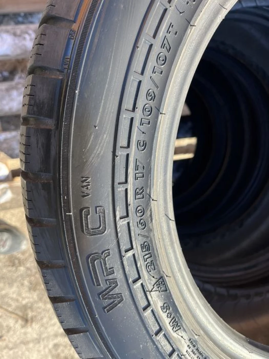 215/60 r17 Nokian WR C van Резина зимняя