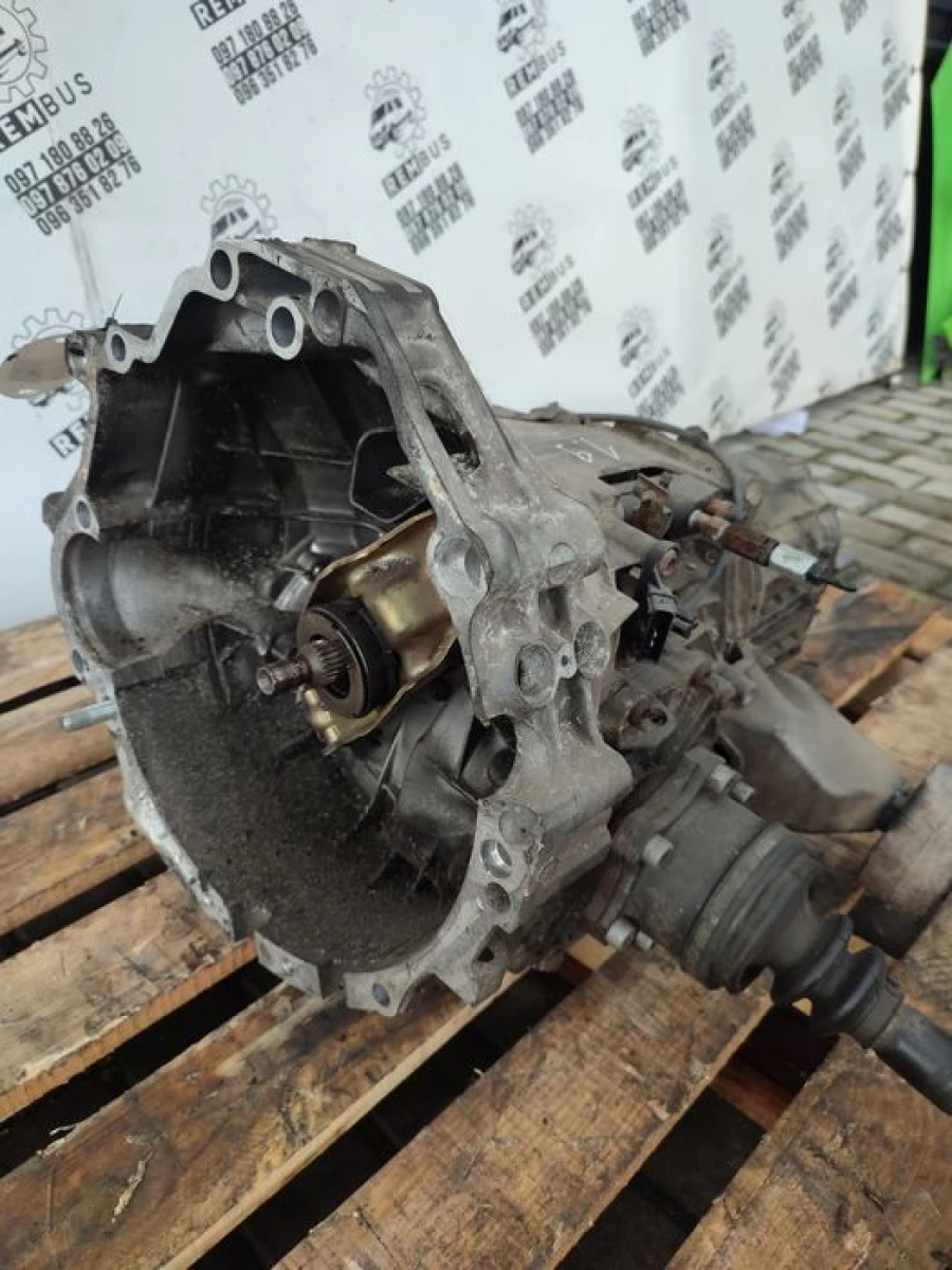 Коробка передач DUK 5-ст Passat B5 Audi A4 B6 1.9 tdi