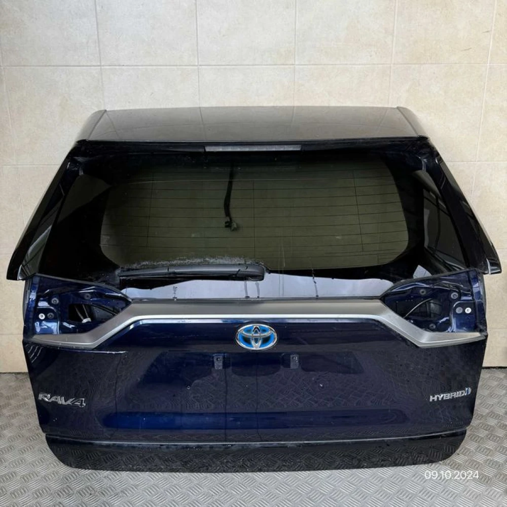 Крышка багажника Toyota Rav 4 V