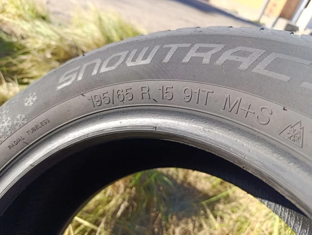 Зимові шини Vredestein 195/65 R15 резина Р15
