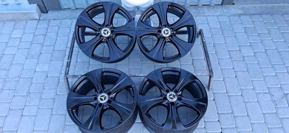 Диски Mercedes R18 5x112 8J ET38 ЦО66.6м C E GLA Class ML GLC Мерседес
