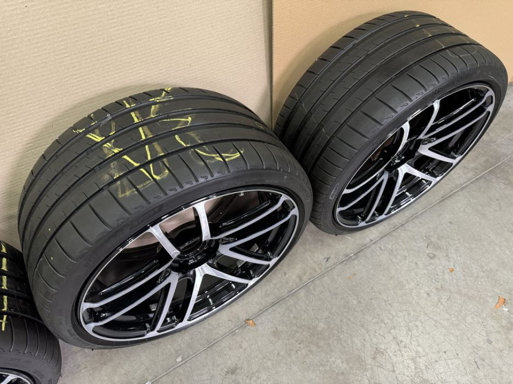 Диски колеса AVS Advan F50 R20 с шинами 275/30R20