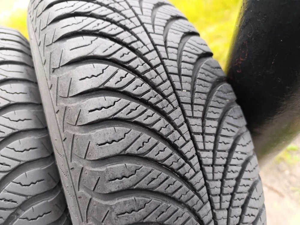 Всесезонні шини Goodyear 175/80 R14 резина Р14