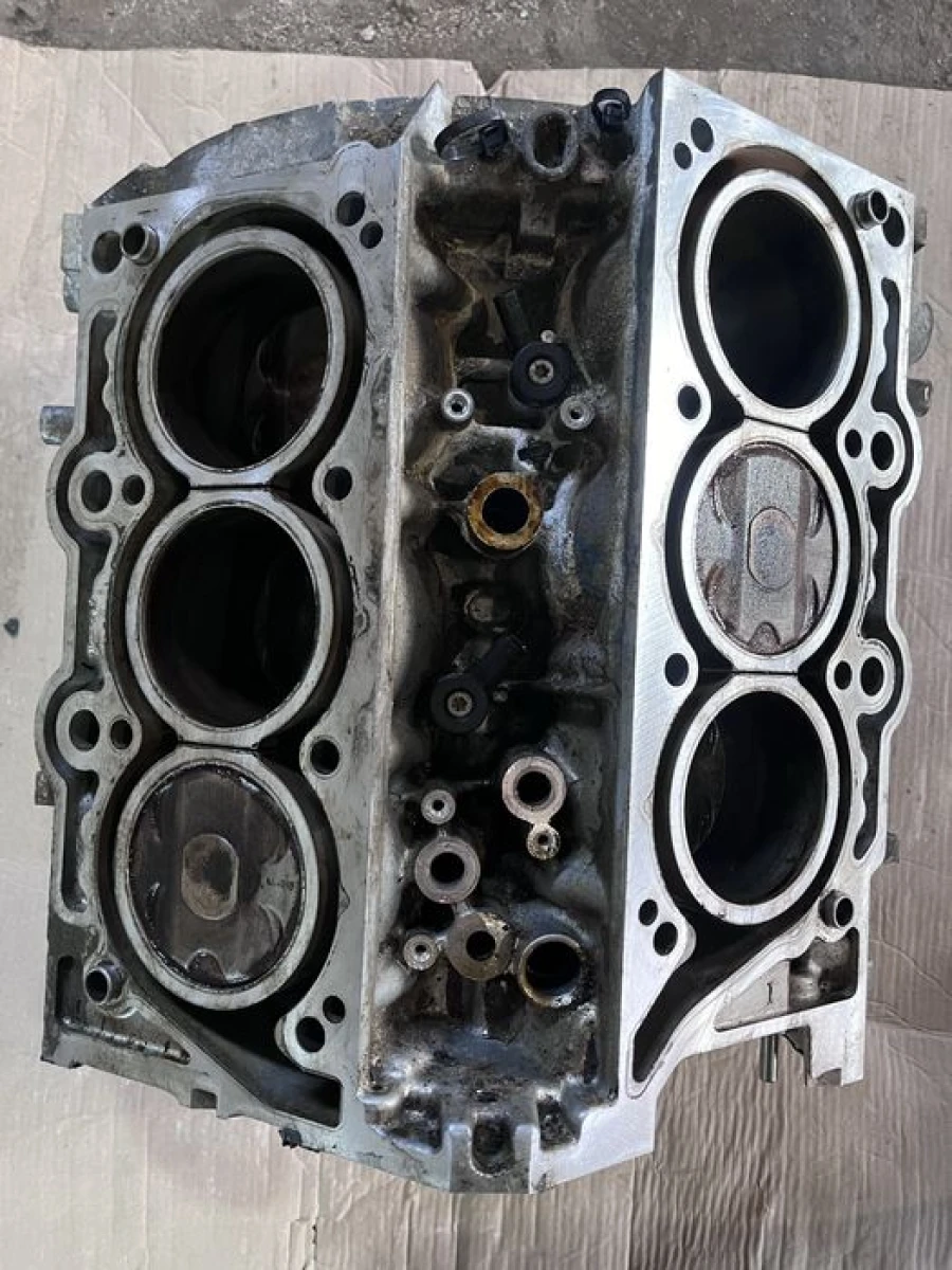 Голова блок гбц jeep cherokee kl 3.2