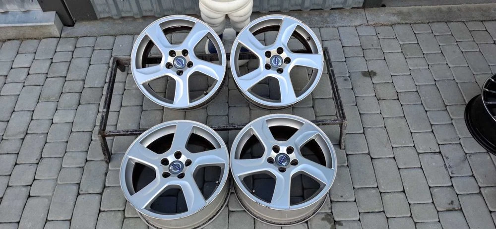 Диски Volvo R17 5x108 7J ET50 C30 S40 S60 S80 V40 V60 Ford Focus Kuga