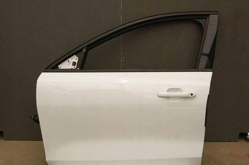 Двери передние задние правые левые Ford Focus MK4