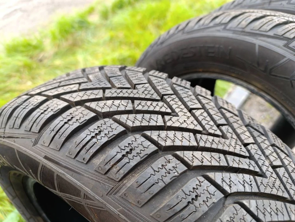 Практично нові зимові шини Vredestein 185/65 R15 резина Р15