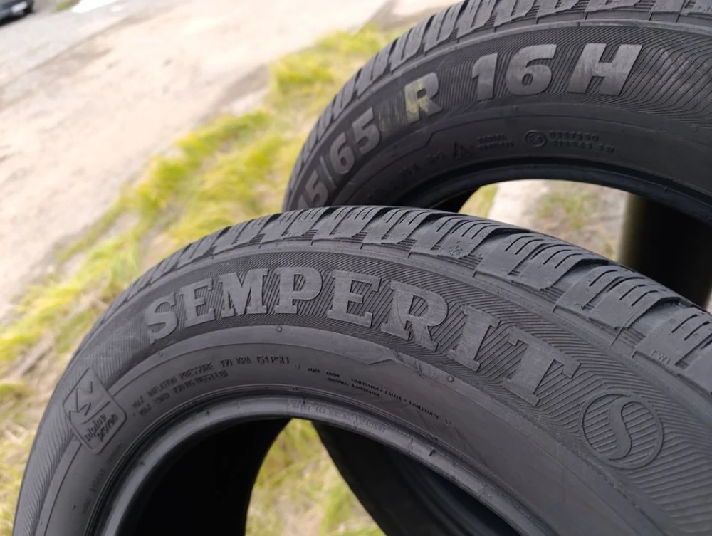 Зимові шини Semperit 215/65 R16 резина Р16