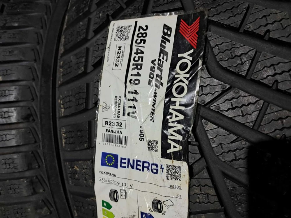 Резина зима НОВА Yokohama 285/45 R19 BluEarth Winter V905