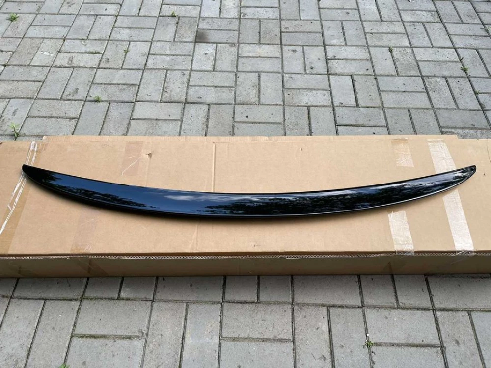 Спойлер BMW G30 тюнінг сабля стиль Performance (пластик, чорний глянц)