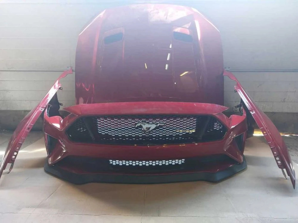 Ford Mustang крила