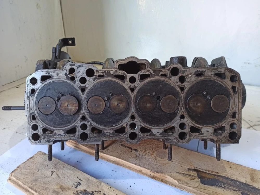 ГБЦ головка блока циліндрів 1.9 TDI VW 038103373E