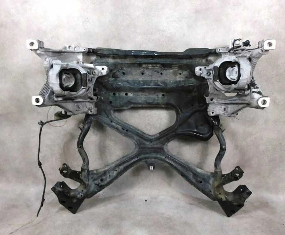 Подвеска подрамник рычаг Audi A4 B9
