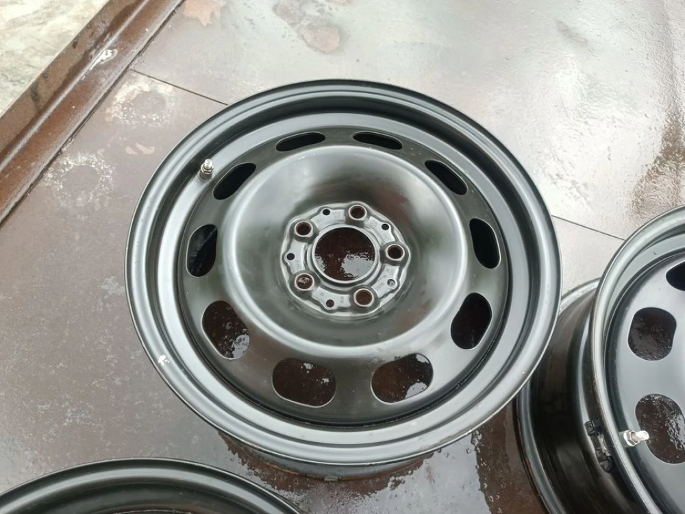 Оригінальні металеві диски 5*112 R16