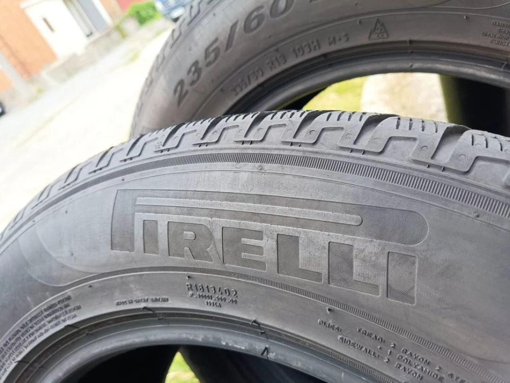 Зимові шини Pirelli 235/60 R18