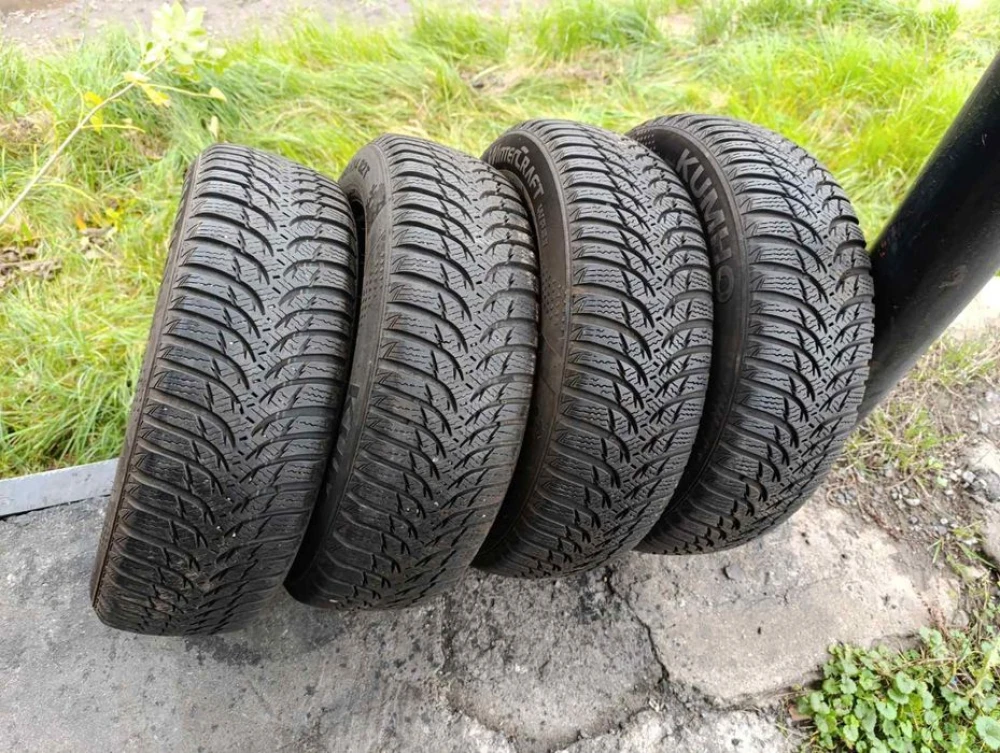 Майже нові зимові шини Kumho 175/65 R14 резина Р14