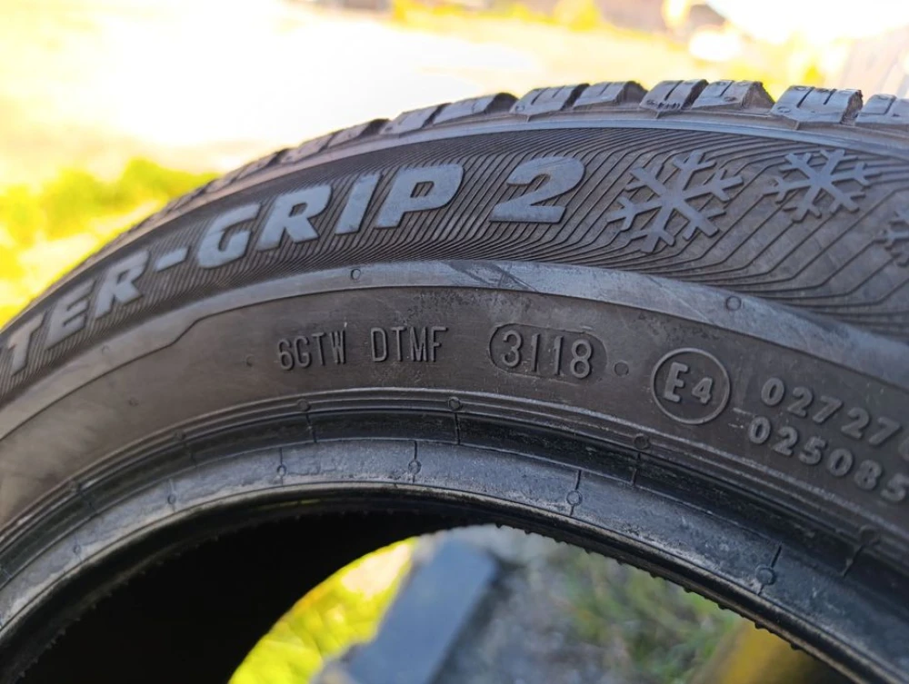Майже нові зимові шини Semperit 175/65 R14 резина Р14