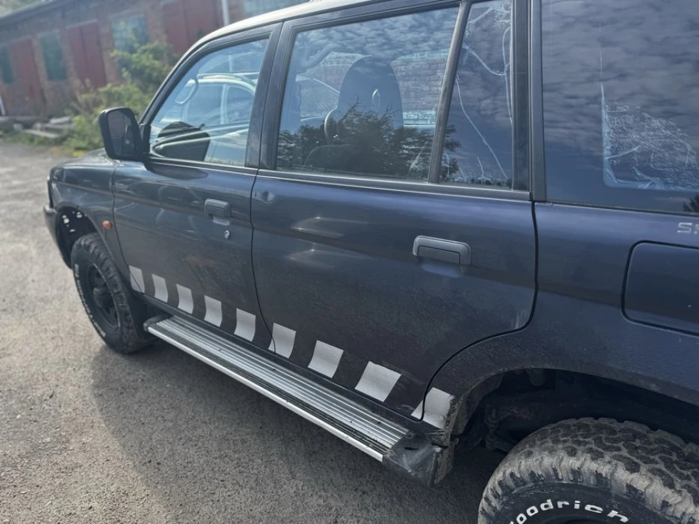 Двери Pajero Sport вікна зераала Паджеро Спорт