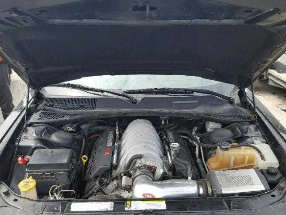 Dodge Challenger Srt-8 6.1L кузов