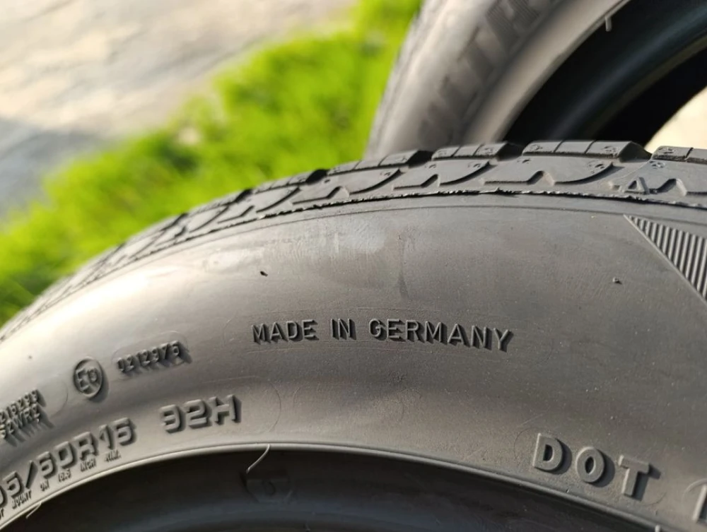 Зимові шини Goodyear 205/60 R16 резина Р16