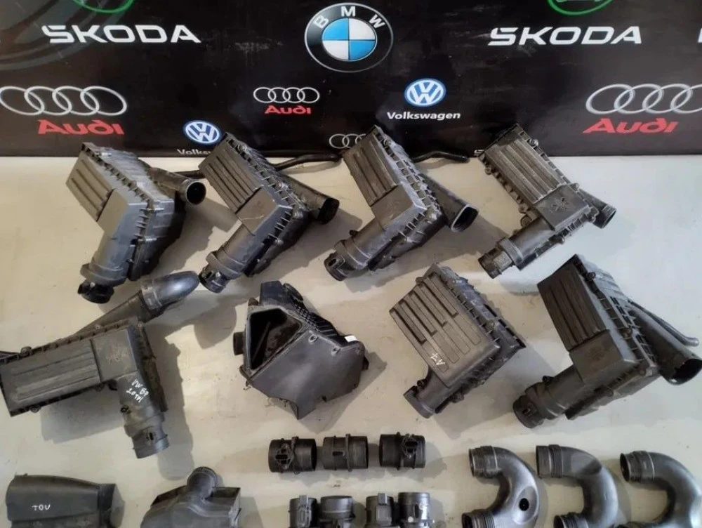 Корпус повітряного воздушного фільтра VW Audi Skoda BMW