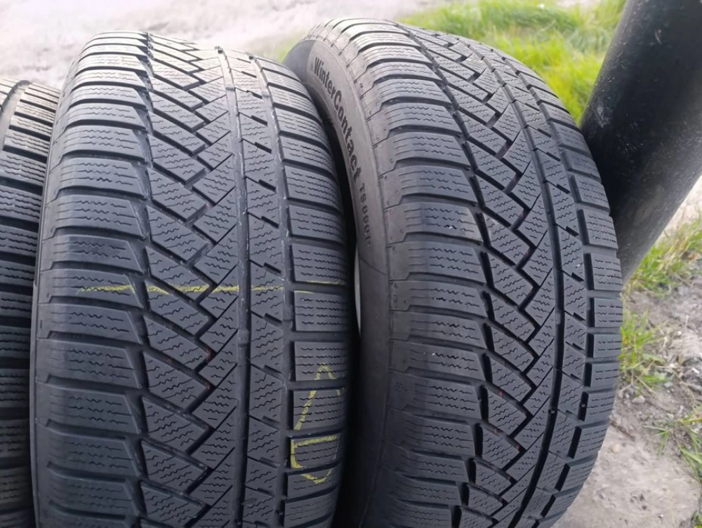 Зимові шини Continental 225/55 R16