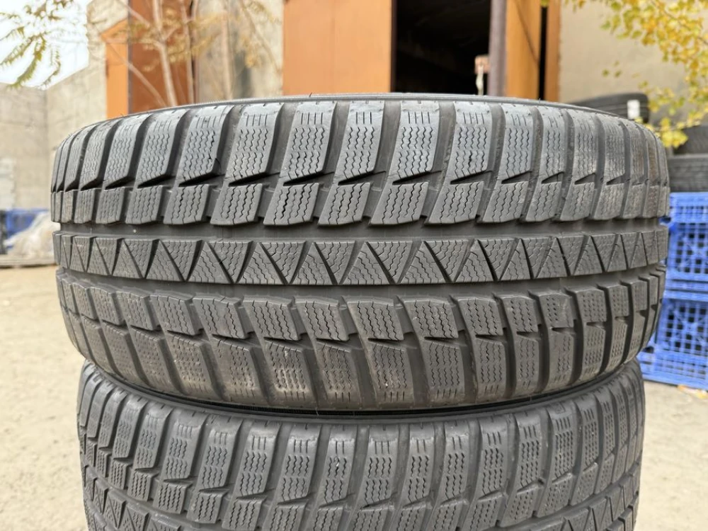 225/45 r19 Falken Eurowinter Резина зимняя 95%