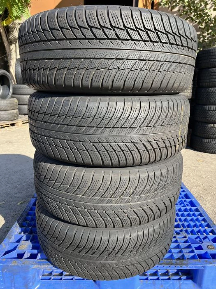 225/55 r17 Bridgestone Blizzak LM001 Резина зимняя